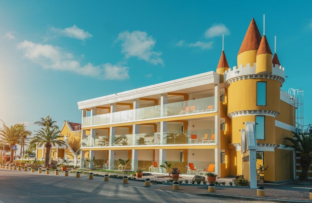 Фото Amsterdam Manor Beach Resort