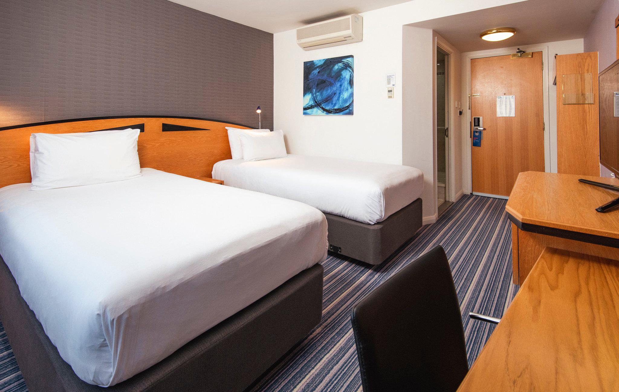 Фото Holiday Inn Express Bristol City Centre by IHG