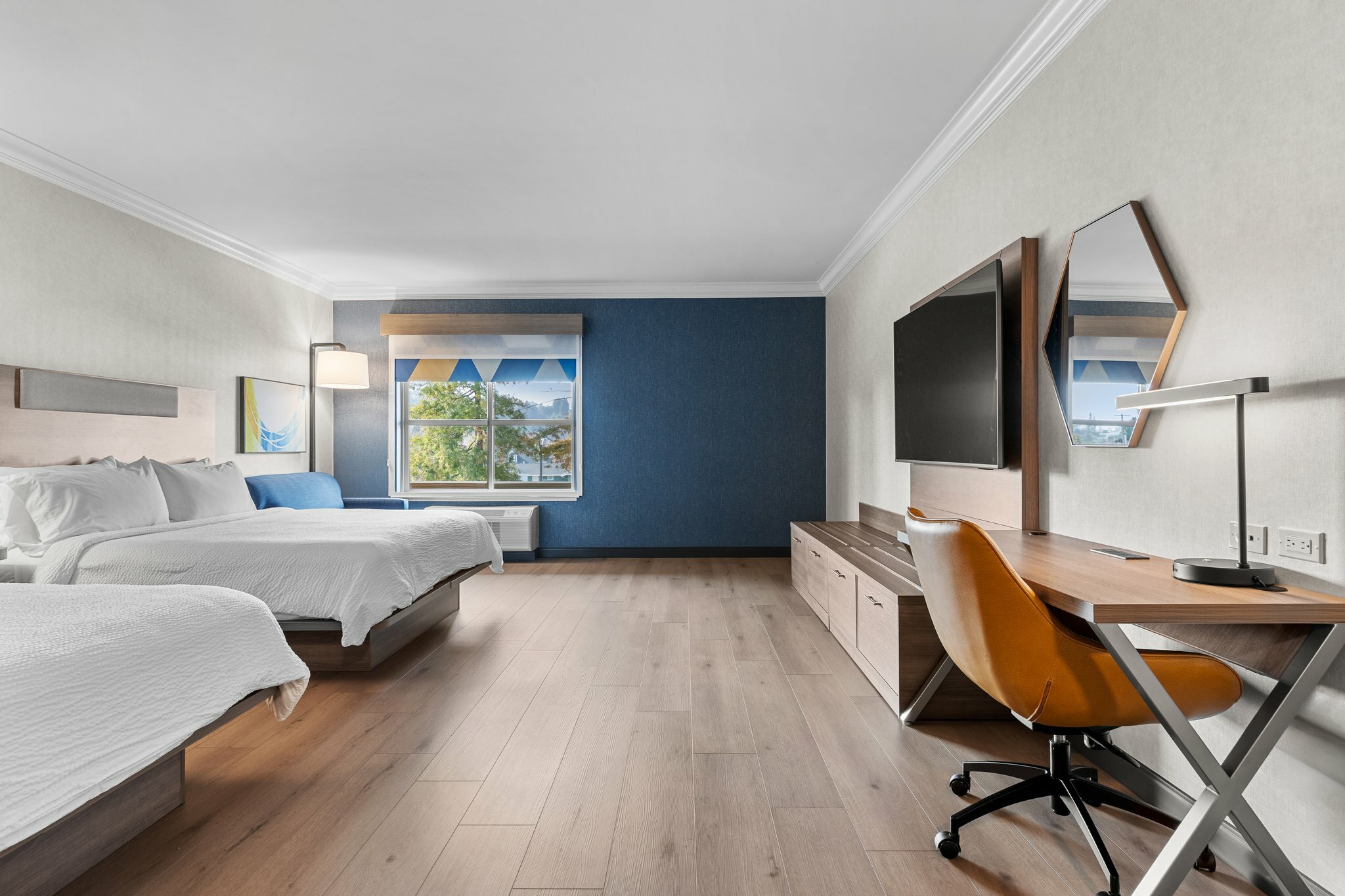 Фото Holiday Inn Express Hotel & Suites Santa Cruz, an Ihg Hotel