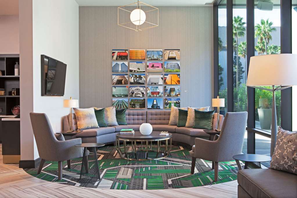 Фото H Hotel Los Angeles, Curio Collection by Hilton