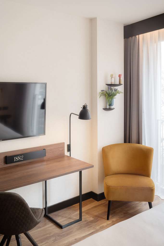 Фото Radisson Blu 1882 Hotel, Barcelona Sagrada Familia
