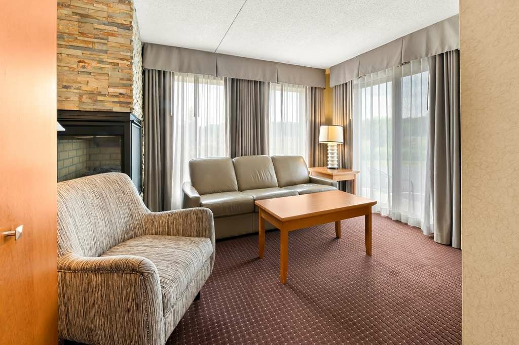 Фото Best Western Plus Nor'wester Hotel & Conference Centre