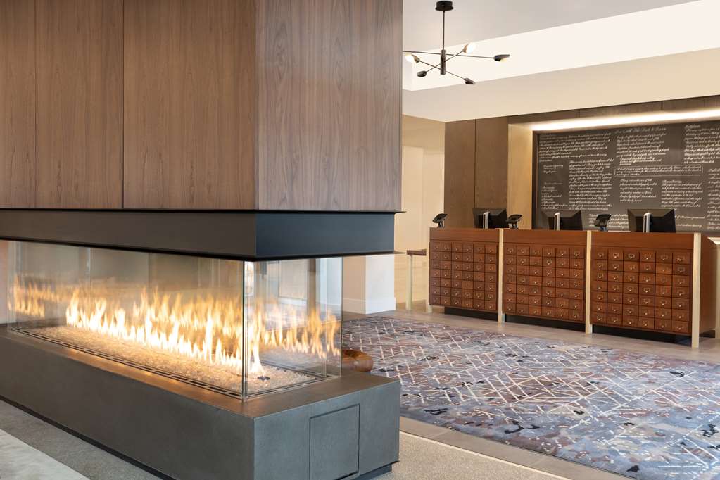 Фото The Slate Denver, Tapestry Collection by Hilton