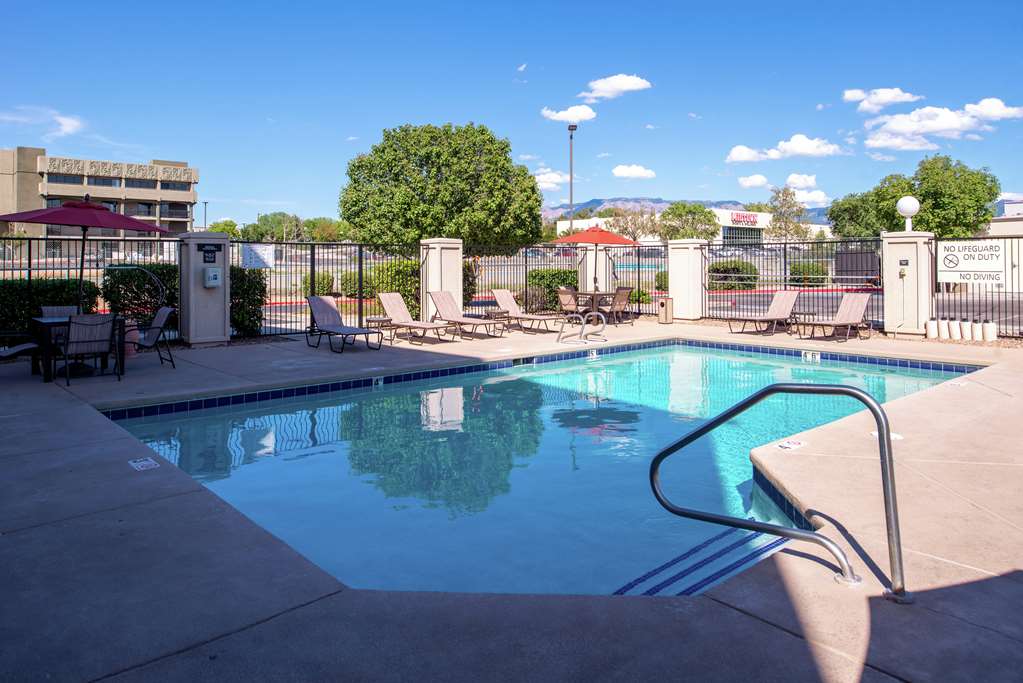 Фото Hampton Inn Albuquerque University Midtown