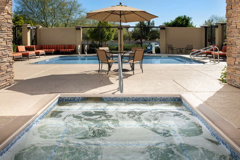 Фото Hampton Inn & Suites Phoenix Tempe