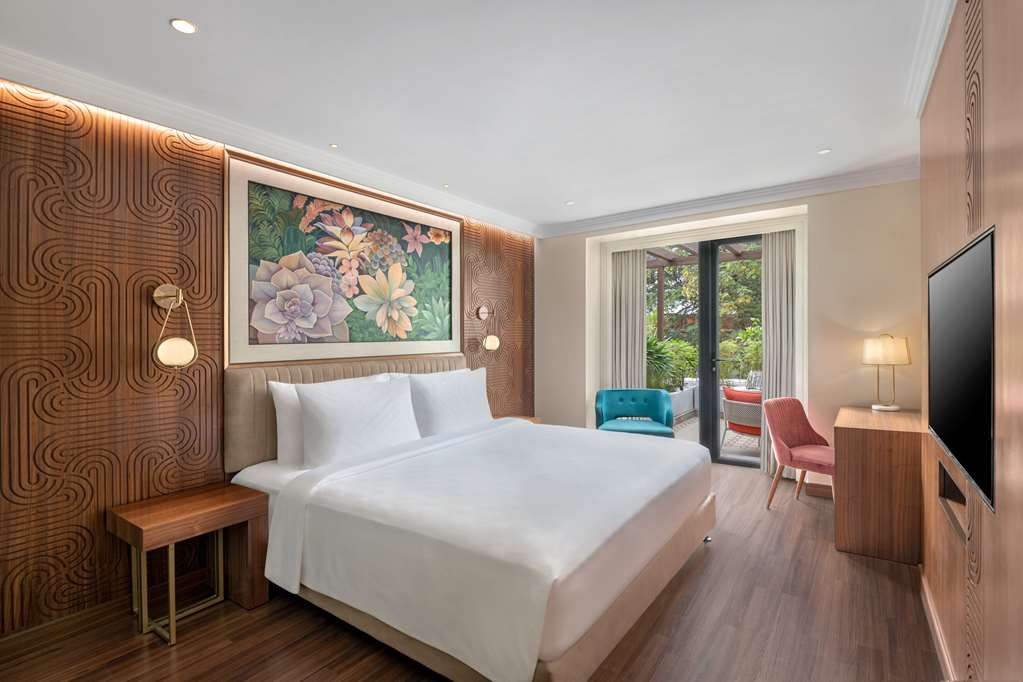 Фото Radisson Blu Hotel & Suites GRT Chennai
