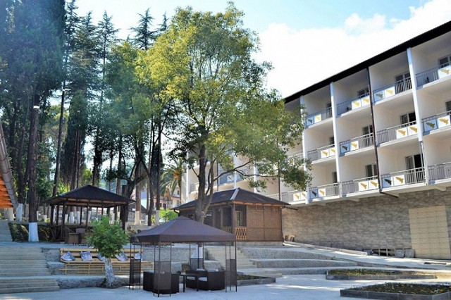 Фото отеля 1