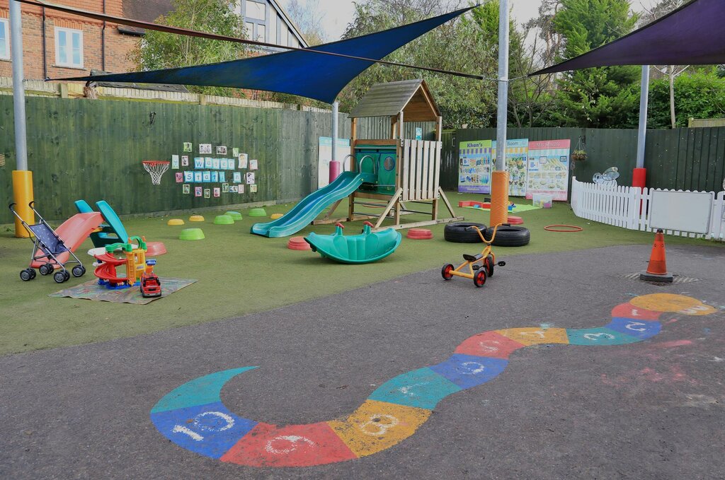 School Bright Horizons Sevenoaks Day Nursery and Preschool, Kent County, photo