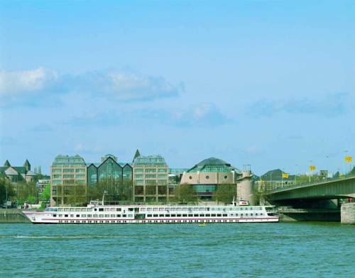 Фото Maritim Hotel Köln