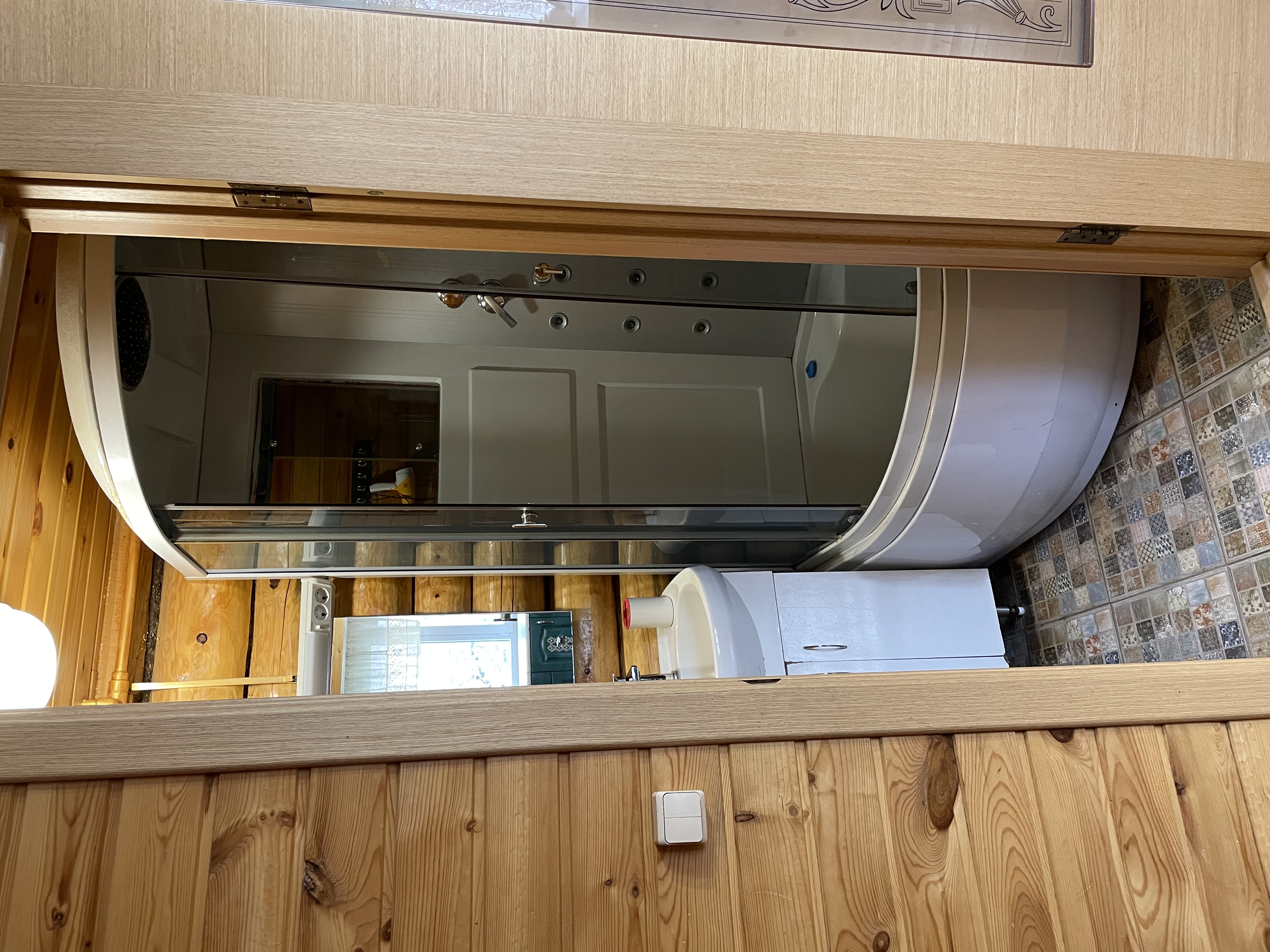 Фото Теремок в горах