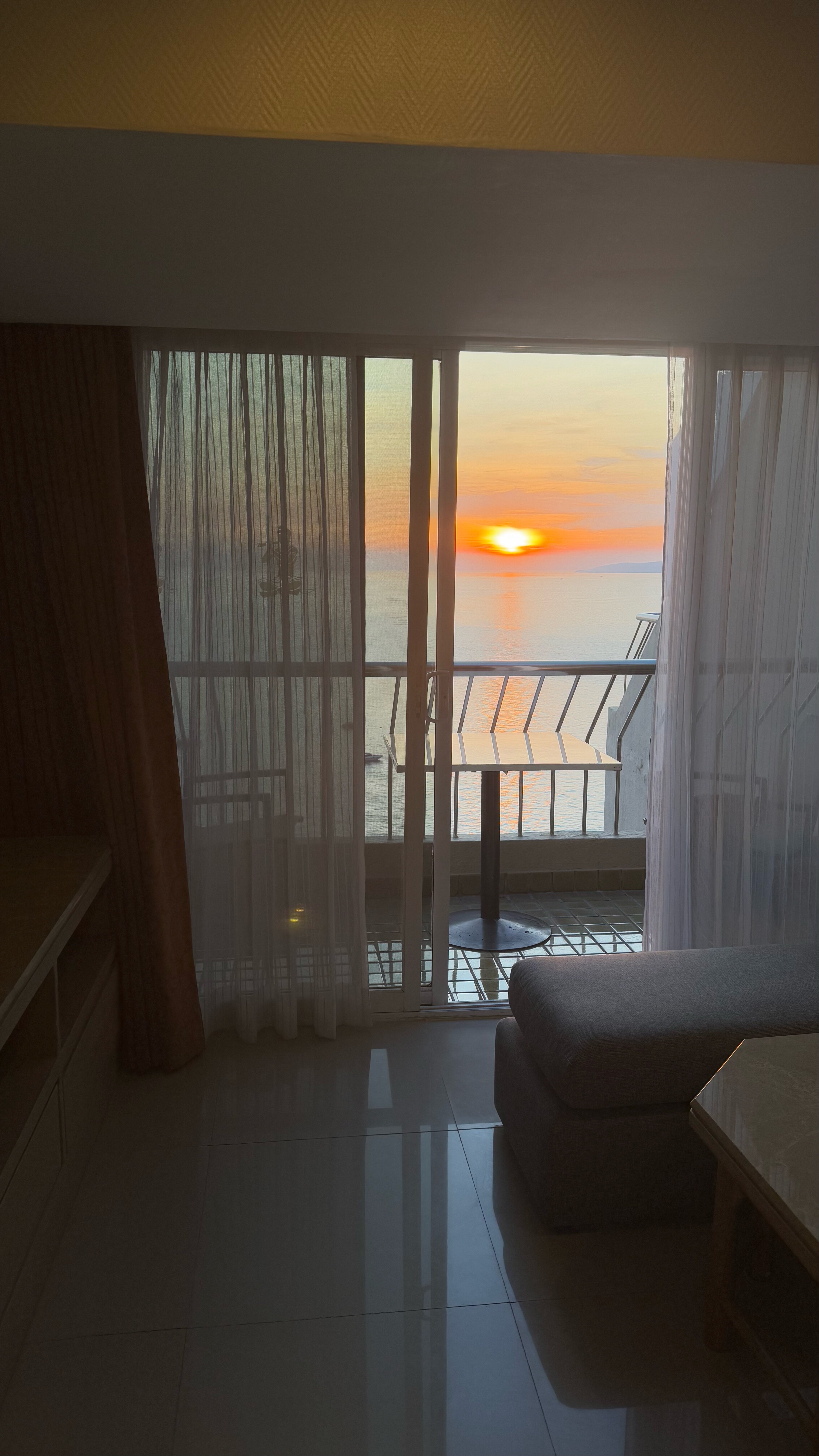 Фото Royal Cliff Beach Hotel