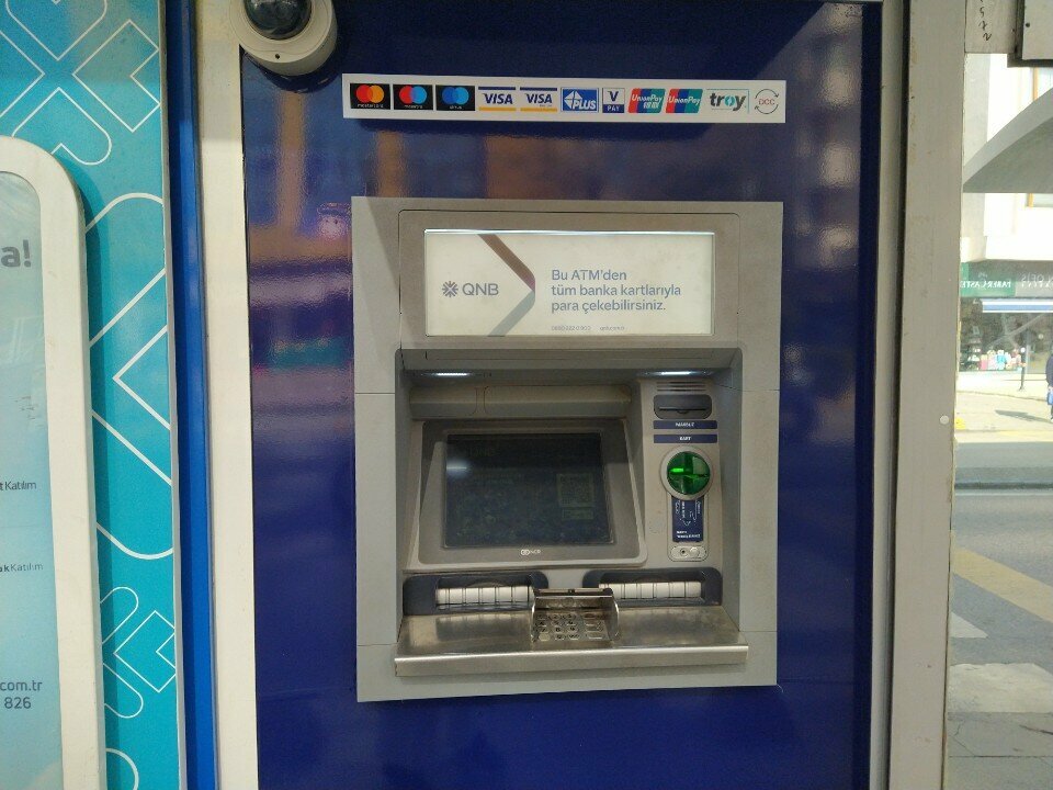 ATM Qnb Bank, Istanbul, photo