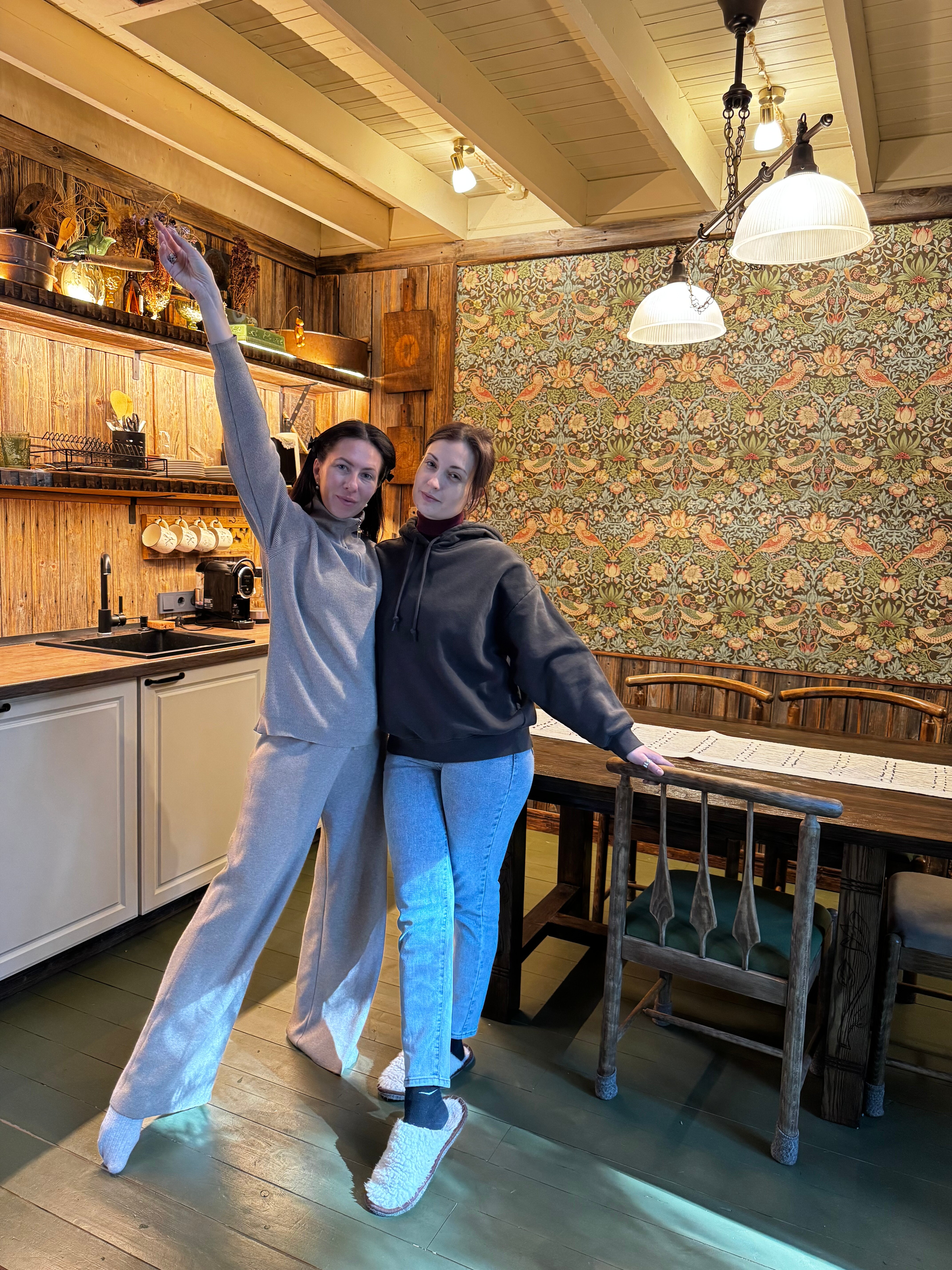 Фото Домик в лесу