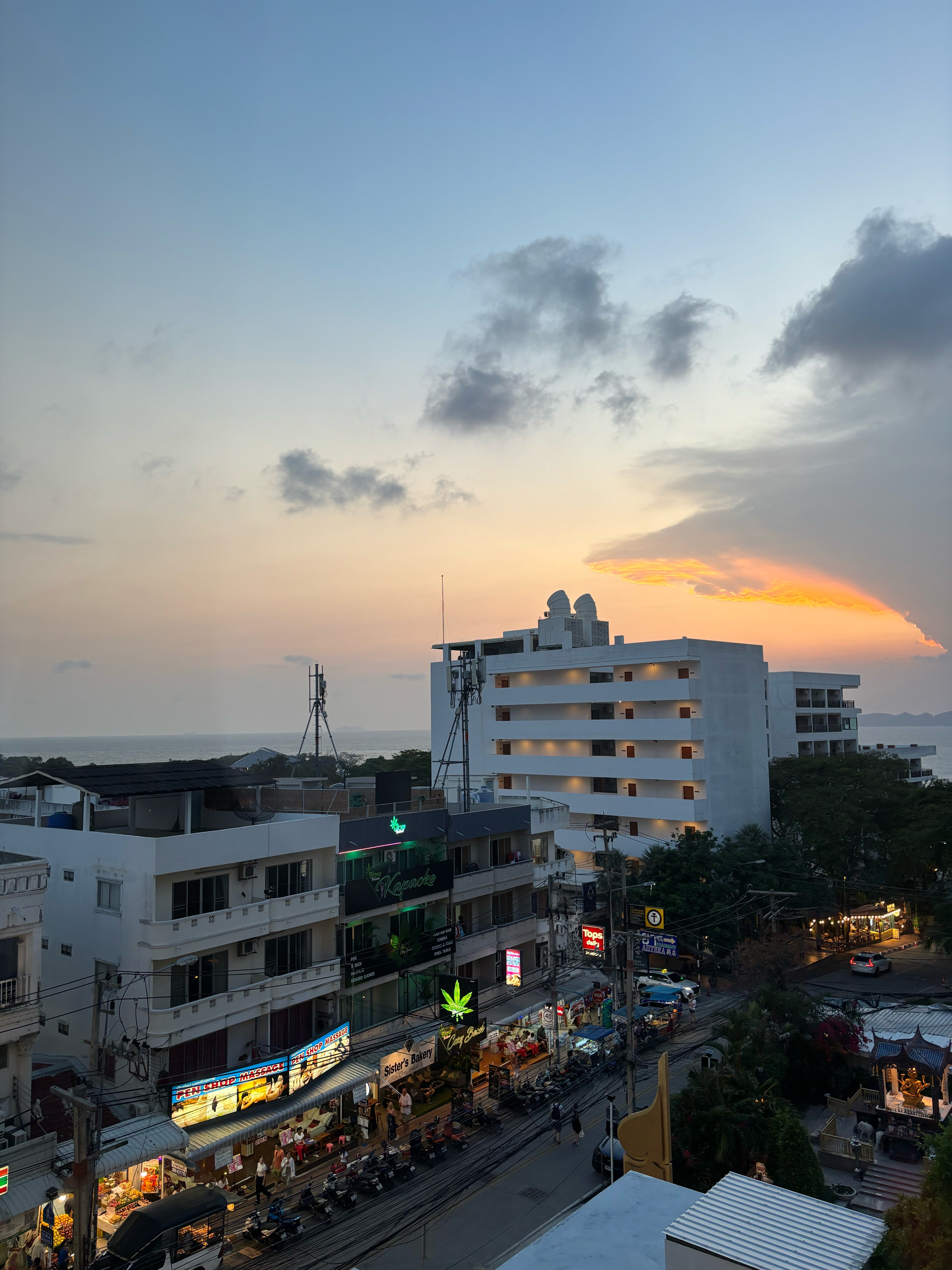 Фото Mountain Beach Resort & Convention Center