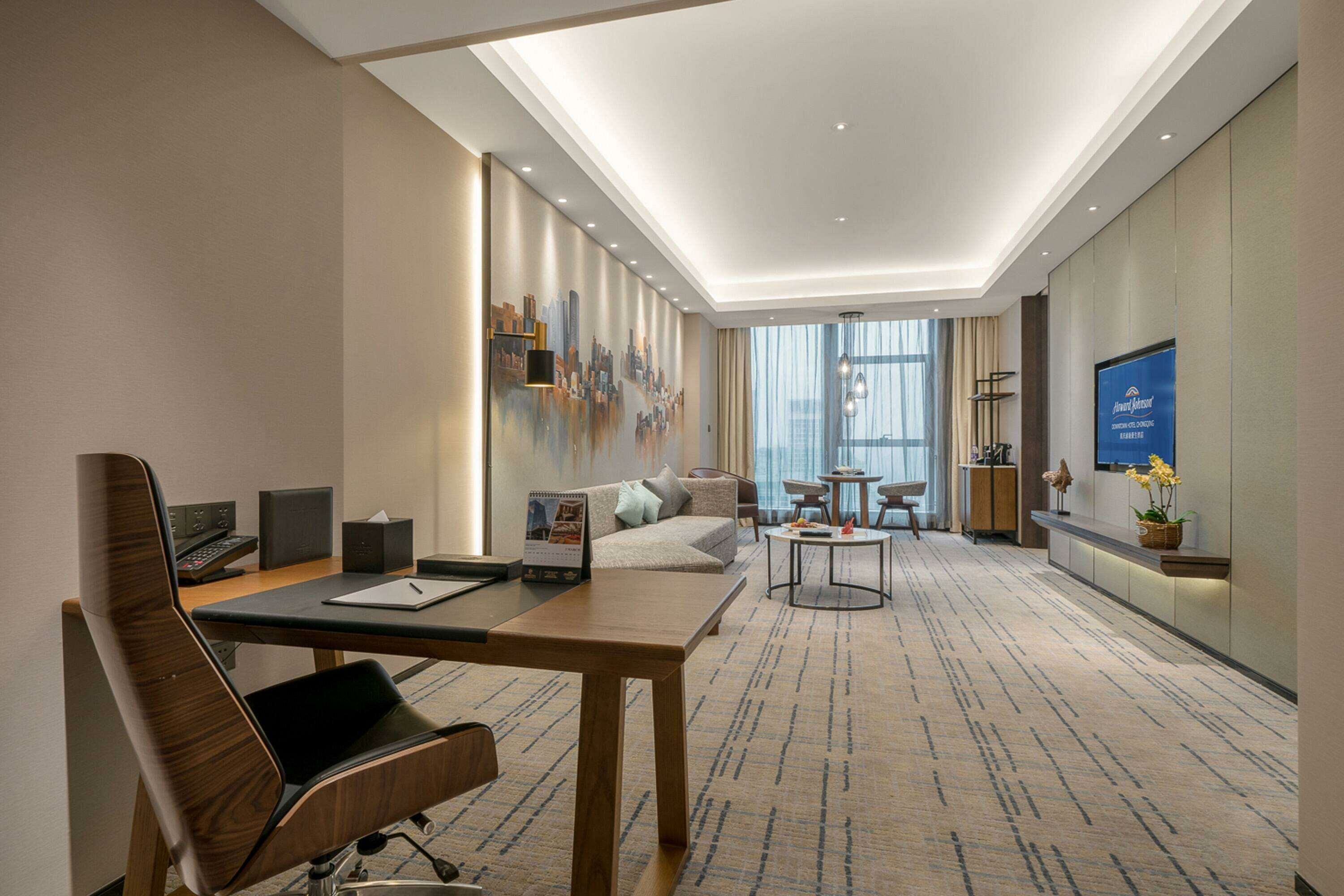 Фото Howard Johnson Wyndham Downtown Hotel Chongqing