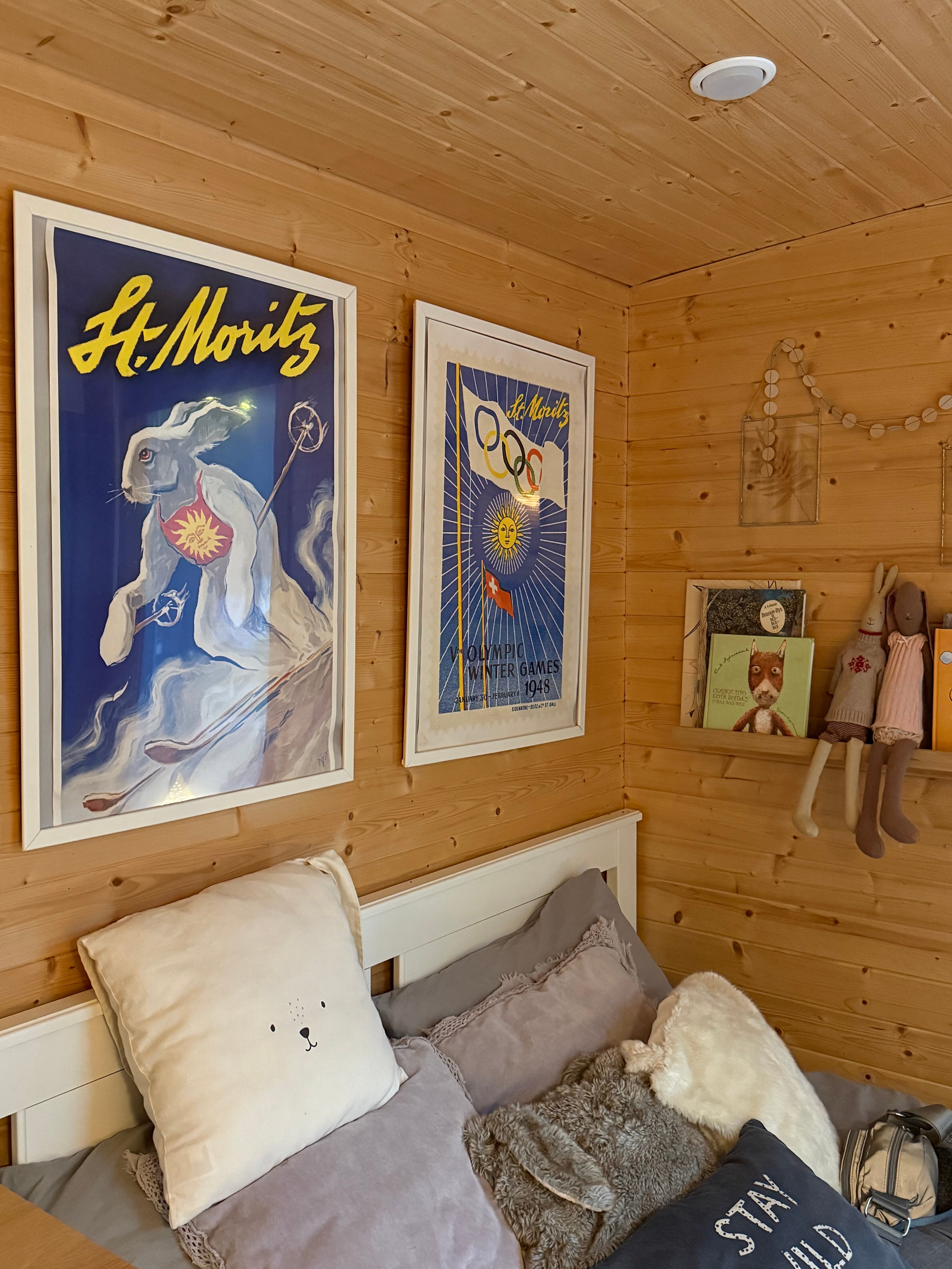 Фото Зайки в домике