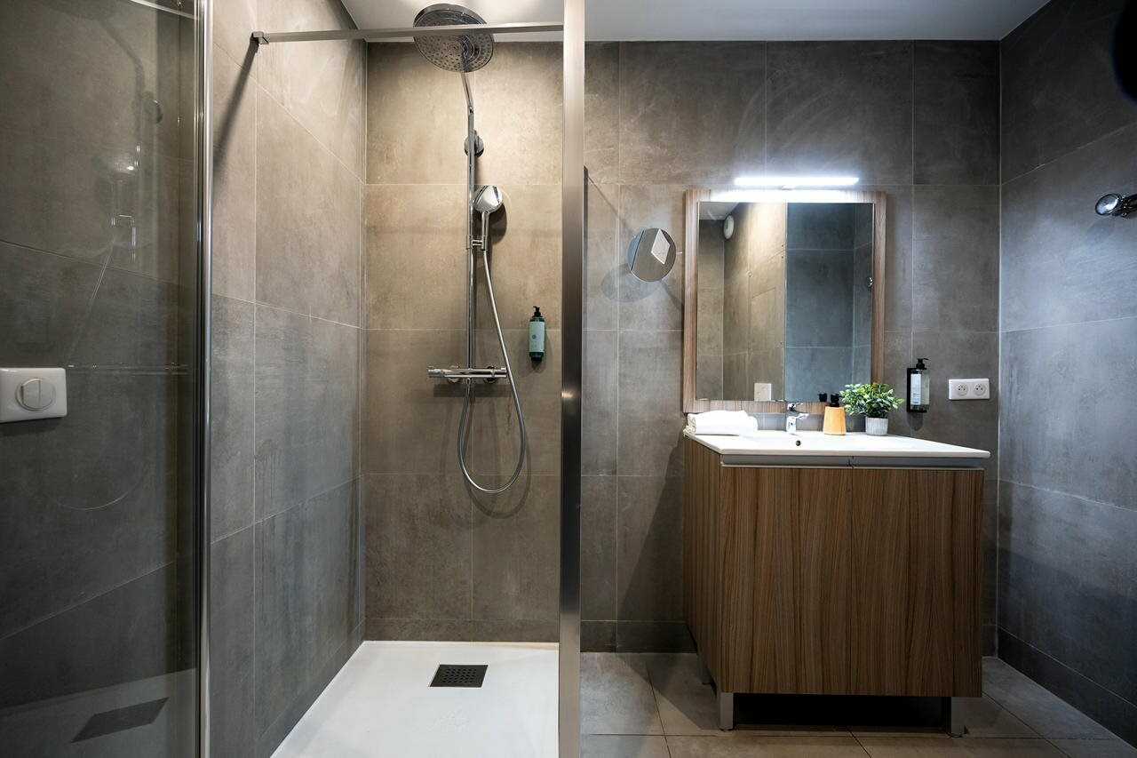 Фото Nemea Apparthotel Paris Levallois