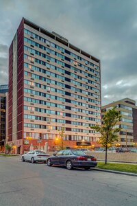 отель Best Western Plus Suites Downtown