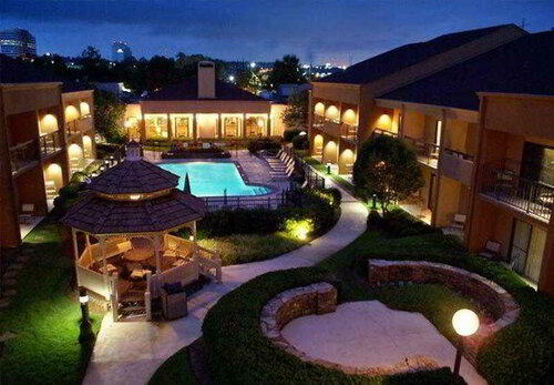 Гостиница Courtyard by Marriott Atlanta Alpharetta в Розуэлле