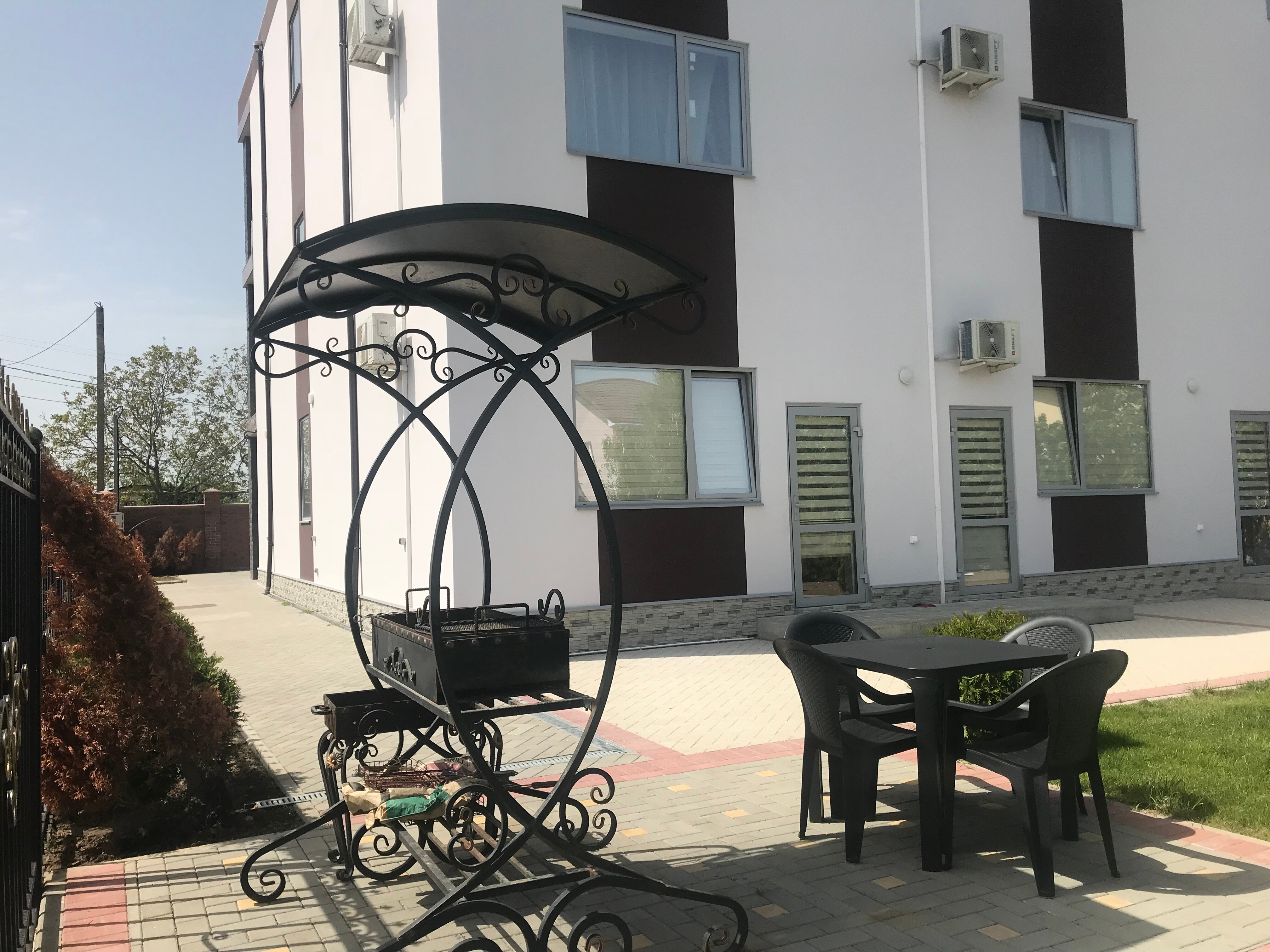 Фото отеля 2