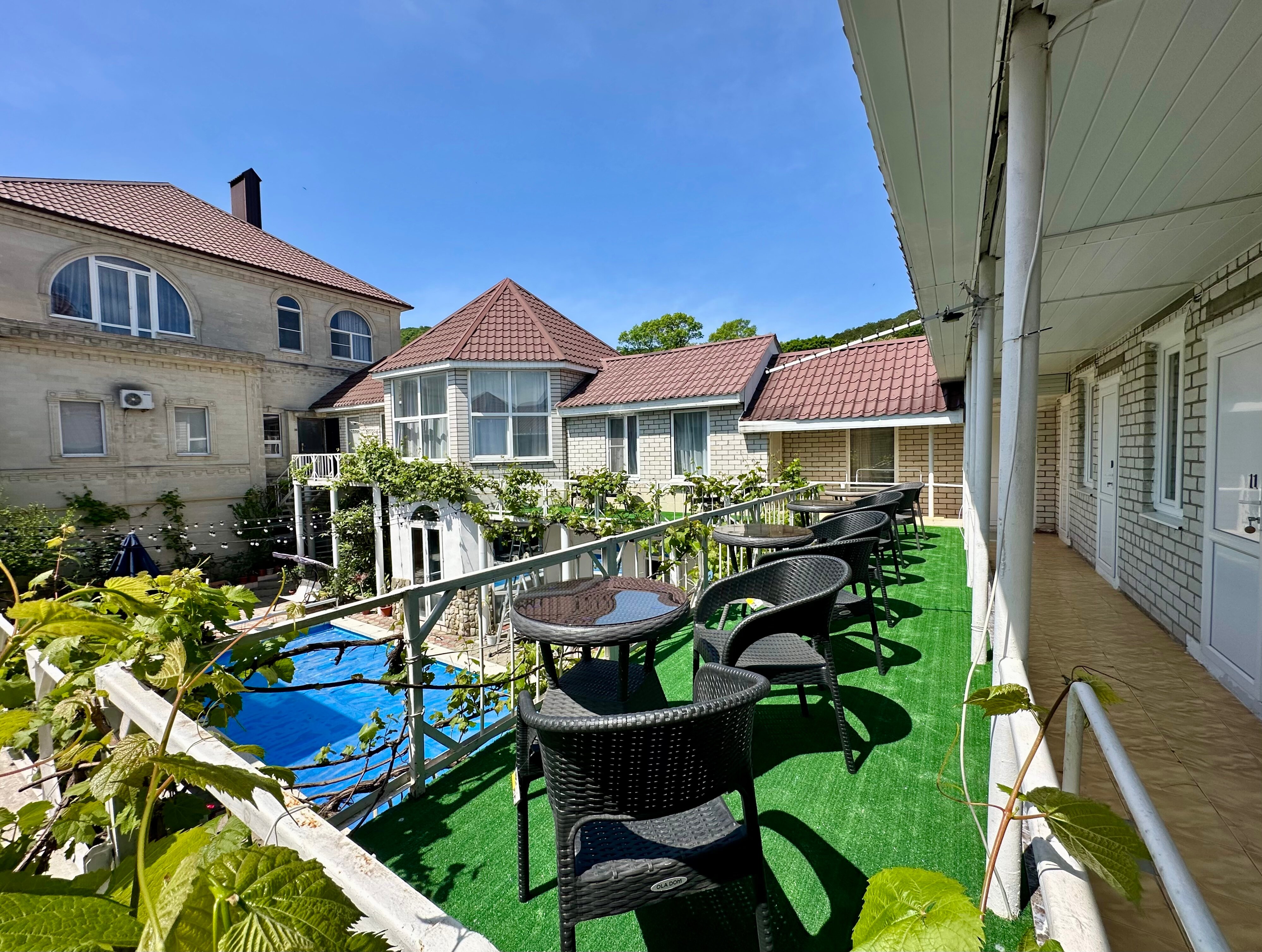 Фото Come Inn на Кленовой