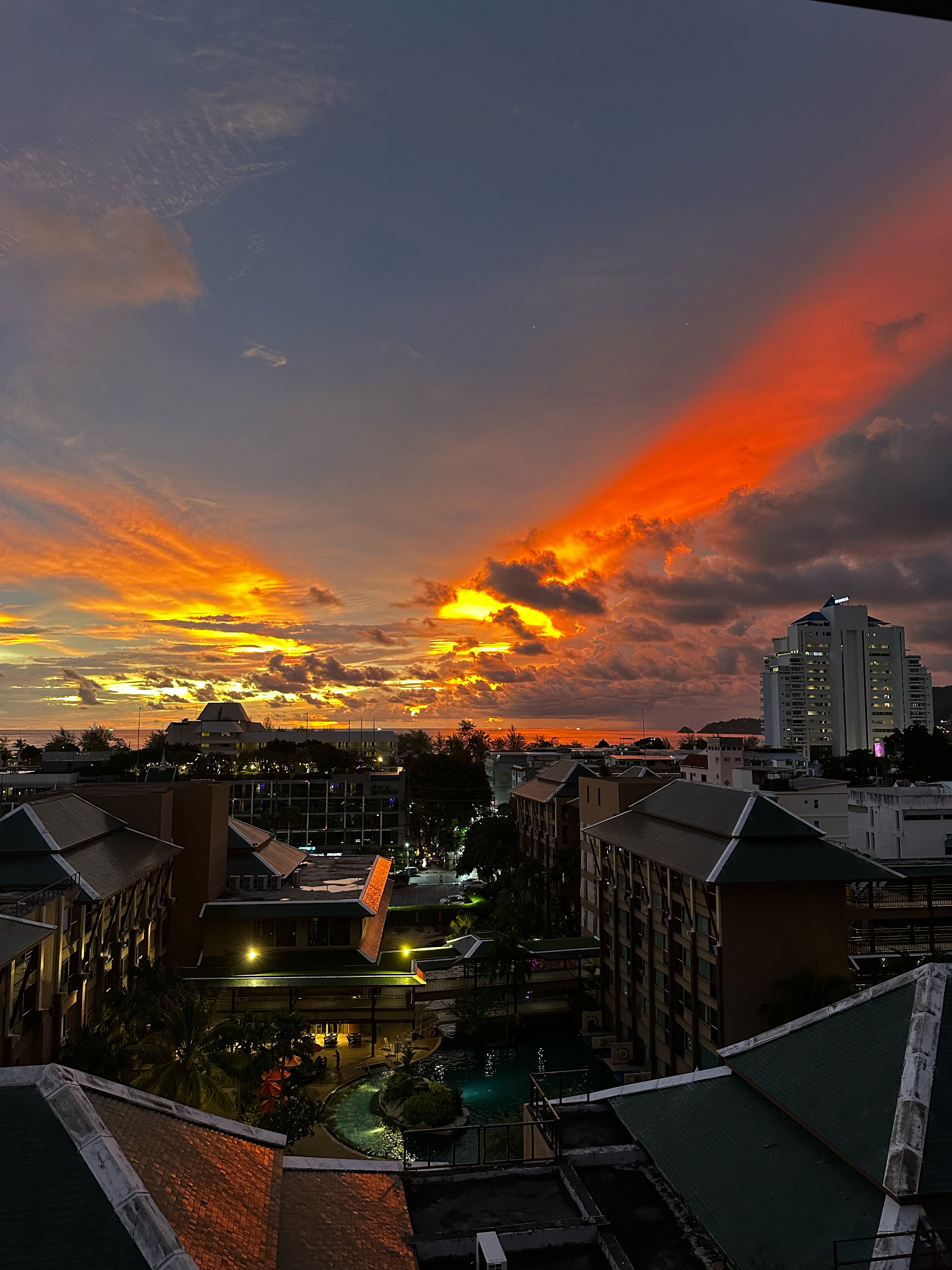 Фото Woovo Phuket Patong