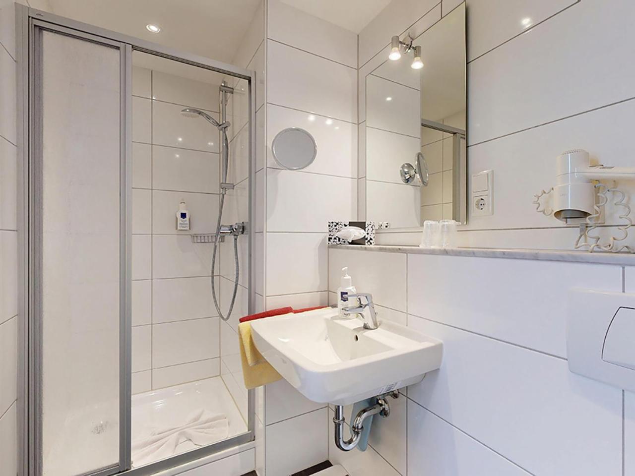 Фото Hotel Graf Waldersee