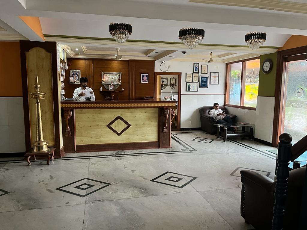 Фото Hotel Gangasagar