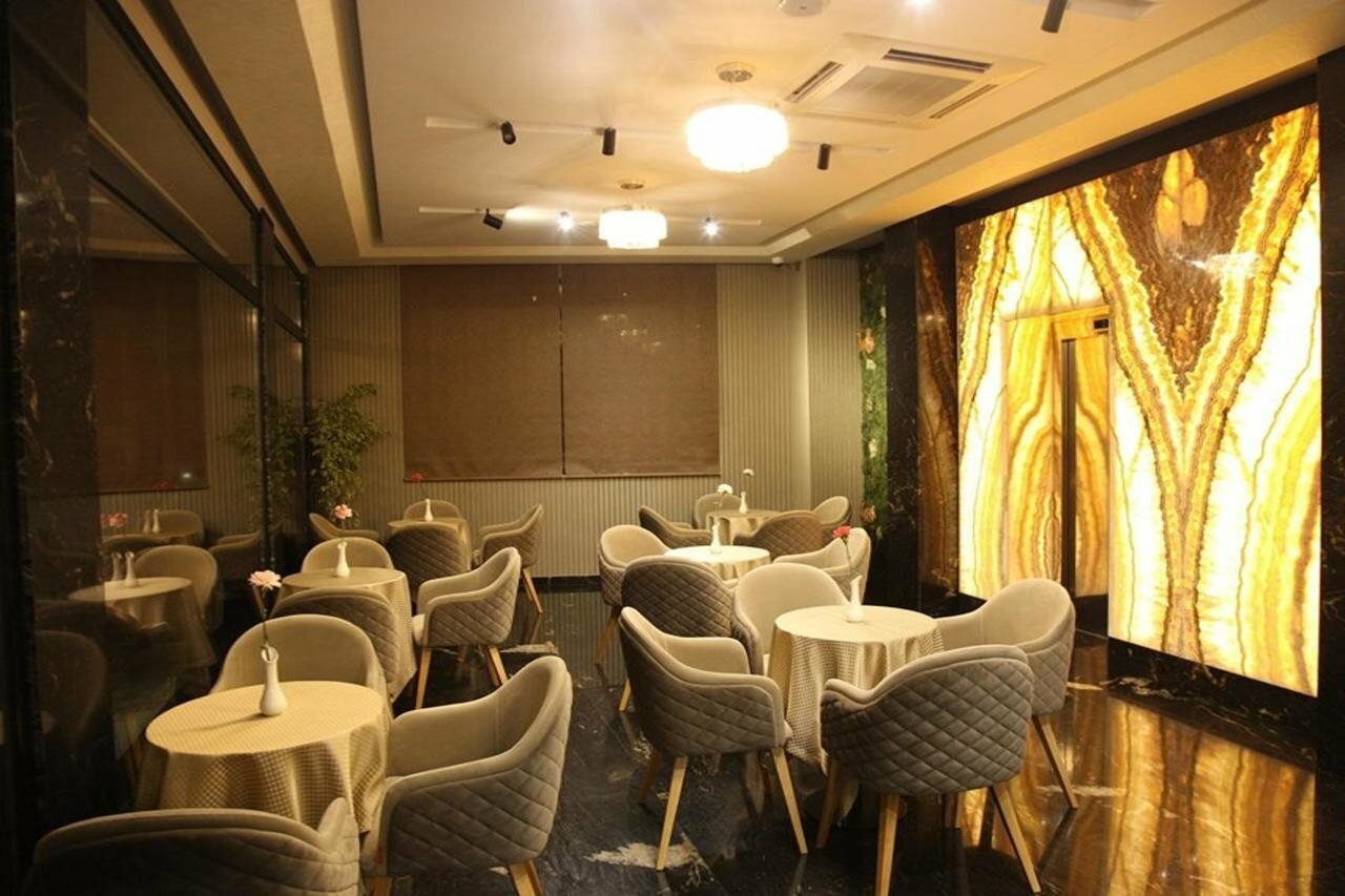 Фото Emerald Boutique Hotel