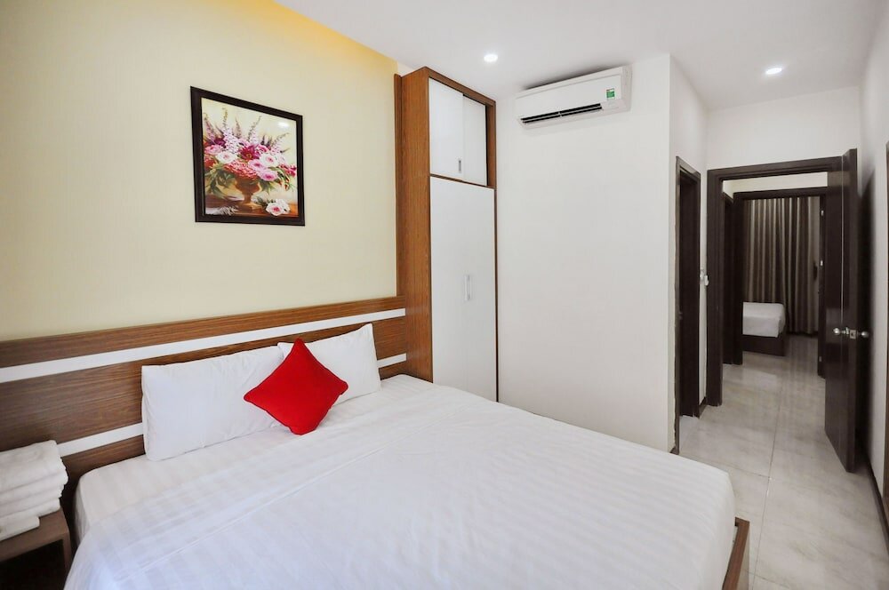 Фото Handy Beachfront Apartment