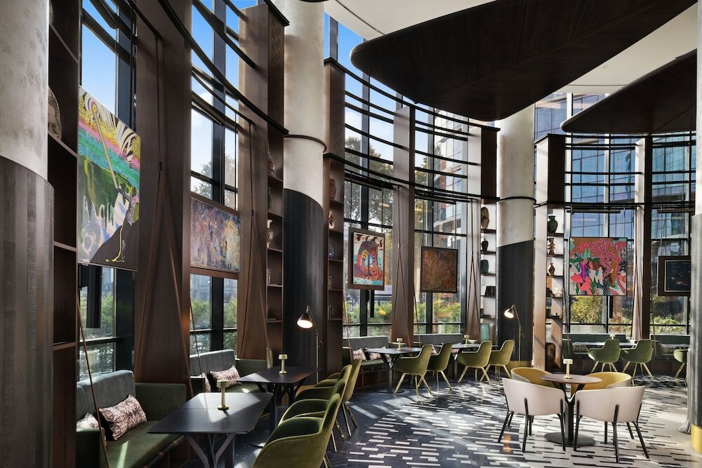 Фото Paragraph Freedom Square, a Luxury Collection Hotel