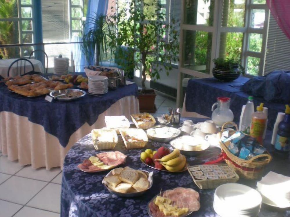 Фото Hotel Seven Residence