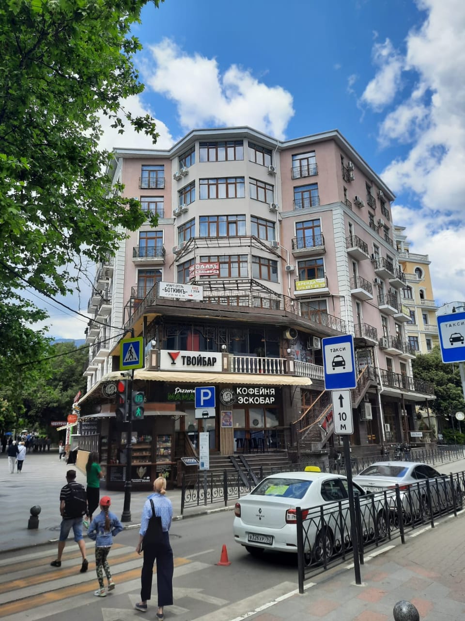 Фото Апартаменты на Боткинской 2в