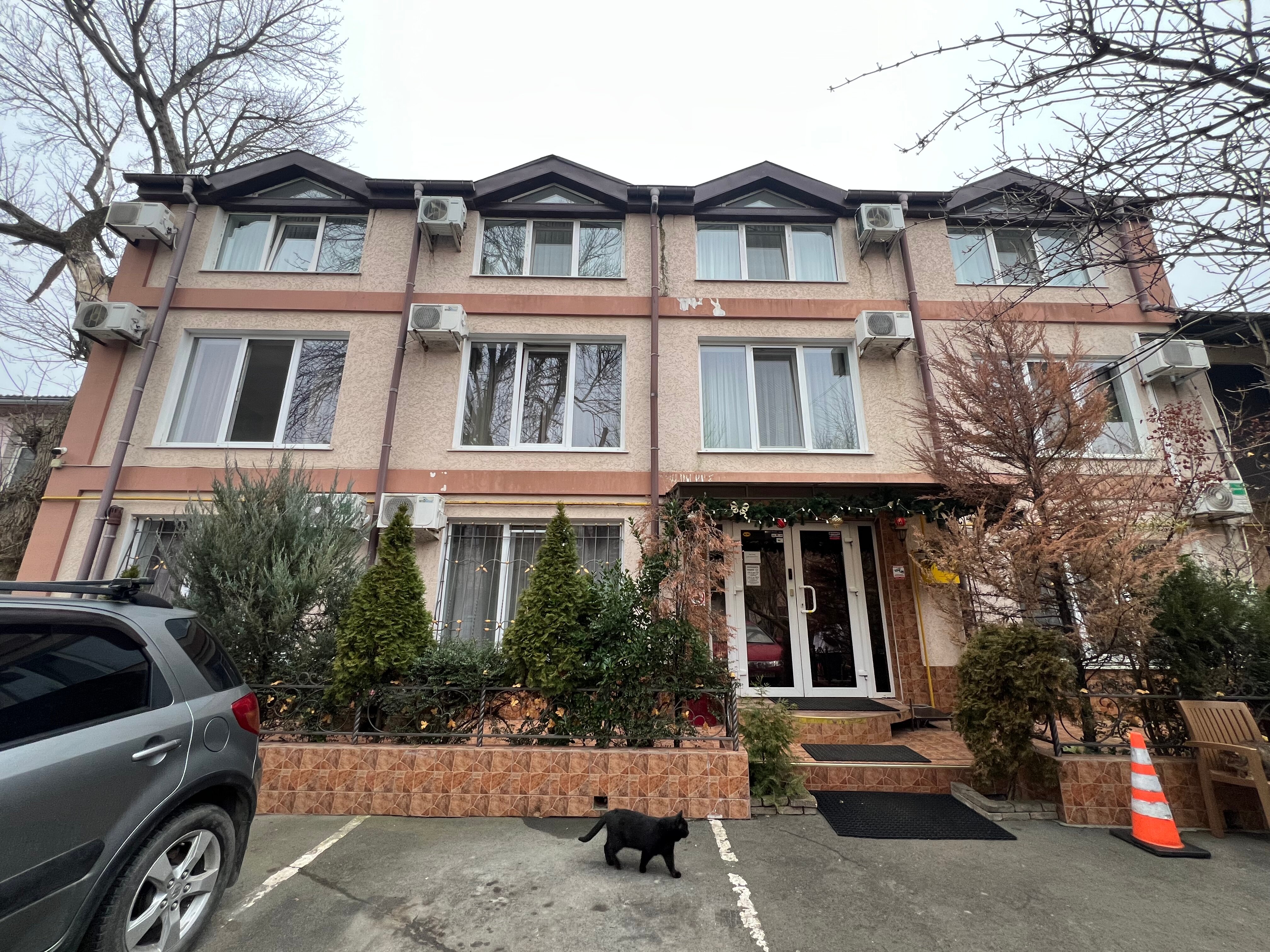 Фото отеля 1