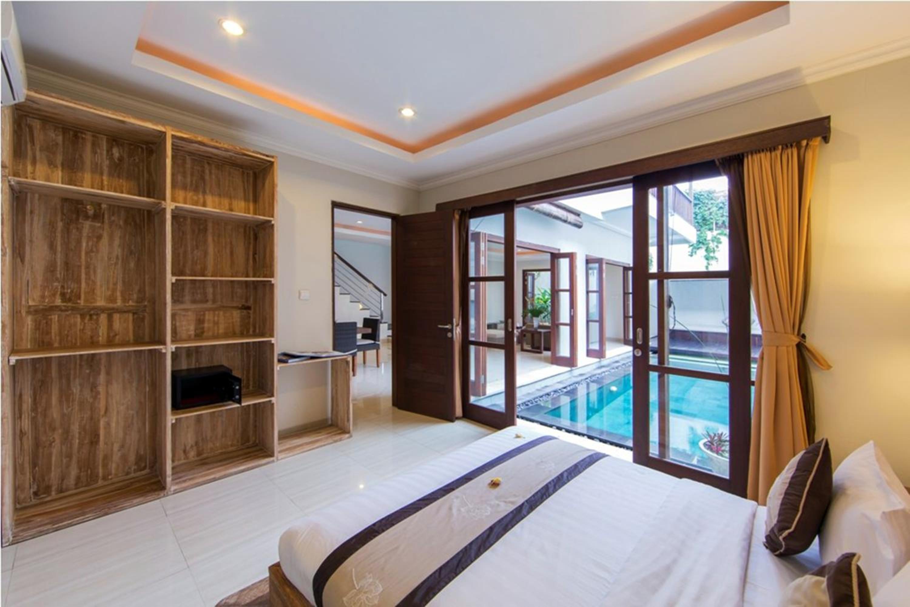 Фото Reddoorz @ Petitenget Seminyak