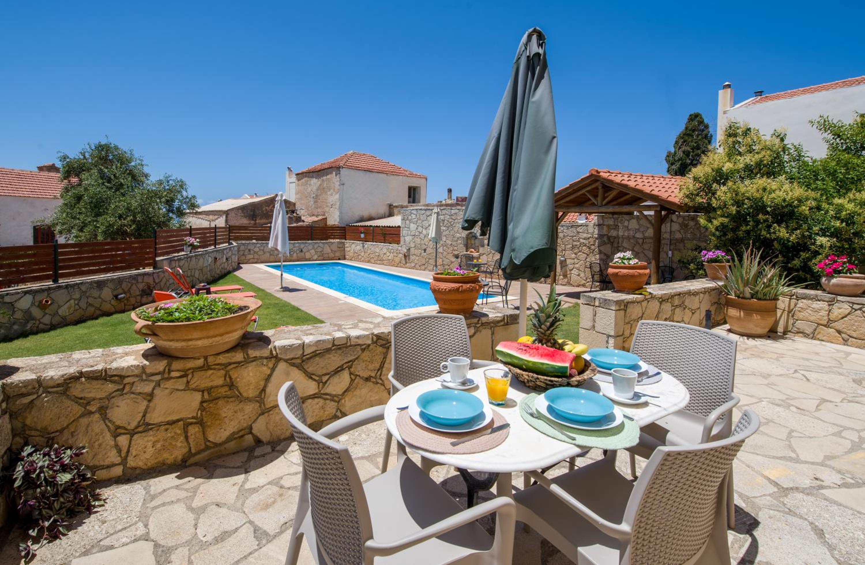 Фото Skandalis Traditional Suites