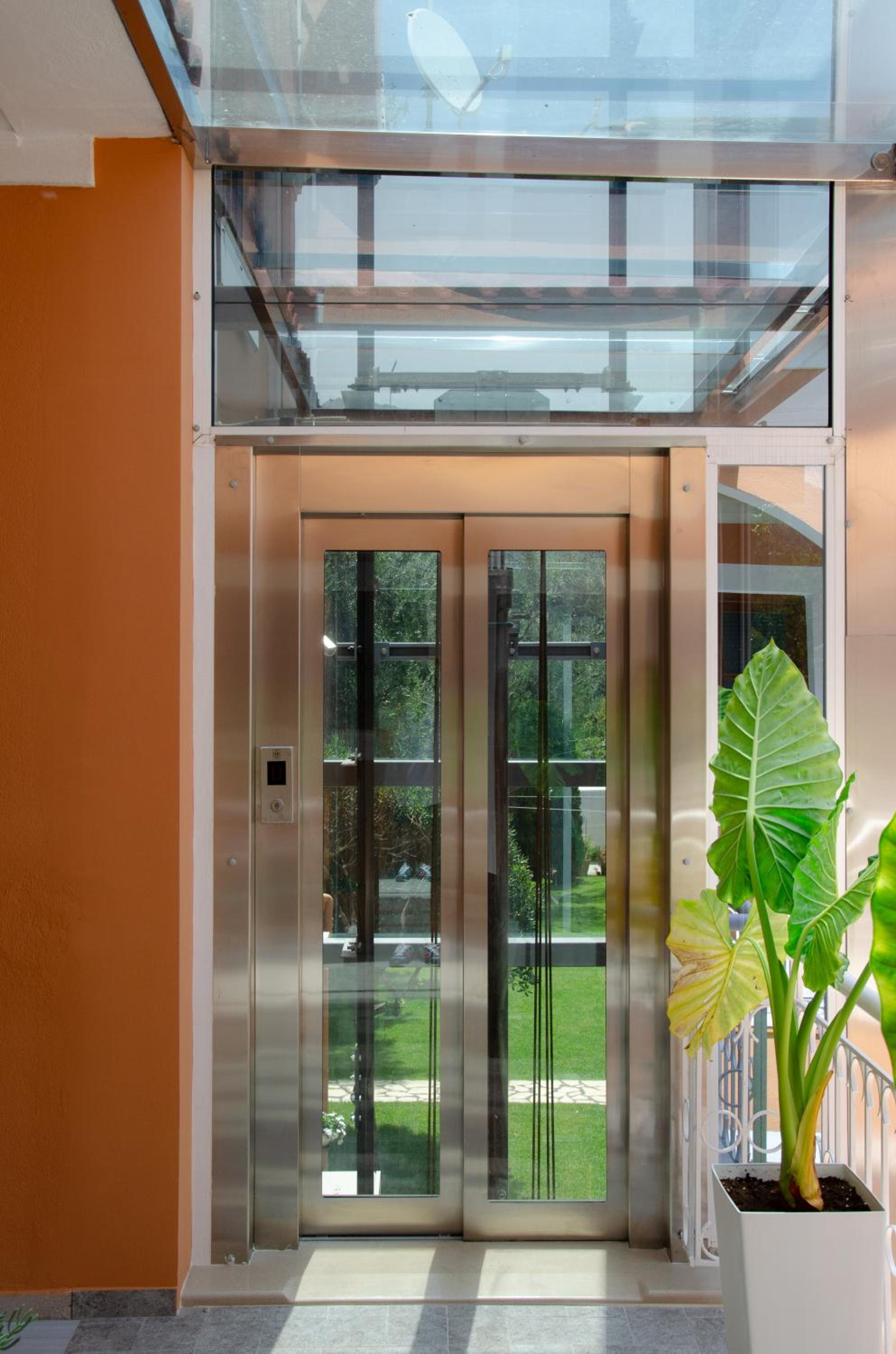 Фото Ano Aparthotel