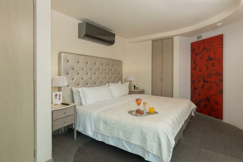 Гостиница Suites Contempo в Мехико