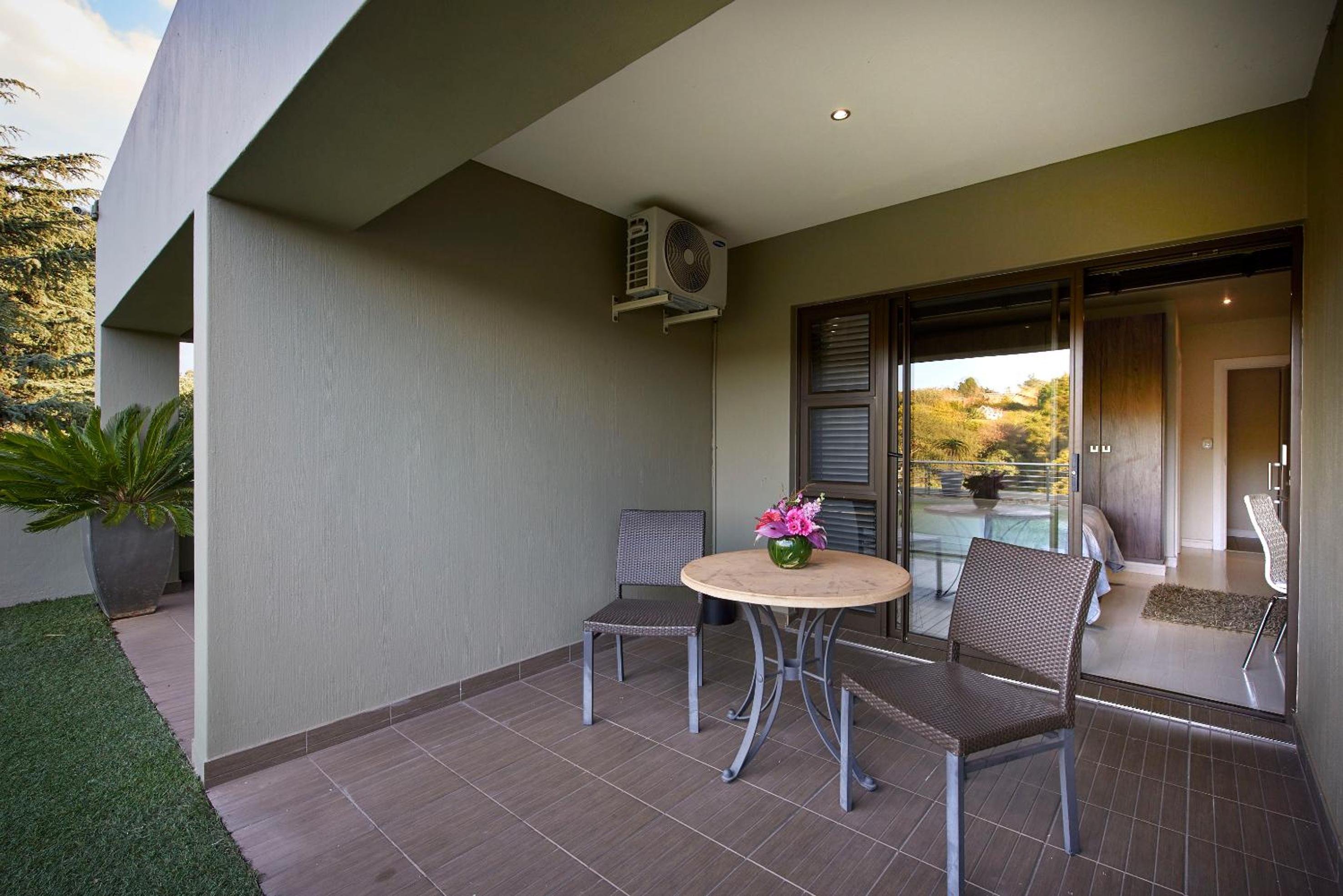 Фото Dynasty Forest Sandown Accommodation