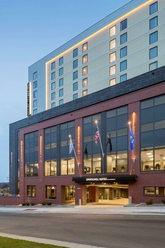 Гостиница SpringHill Suites by Marriott Madison в Мэдисоне