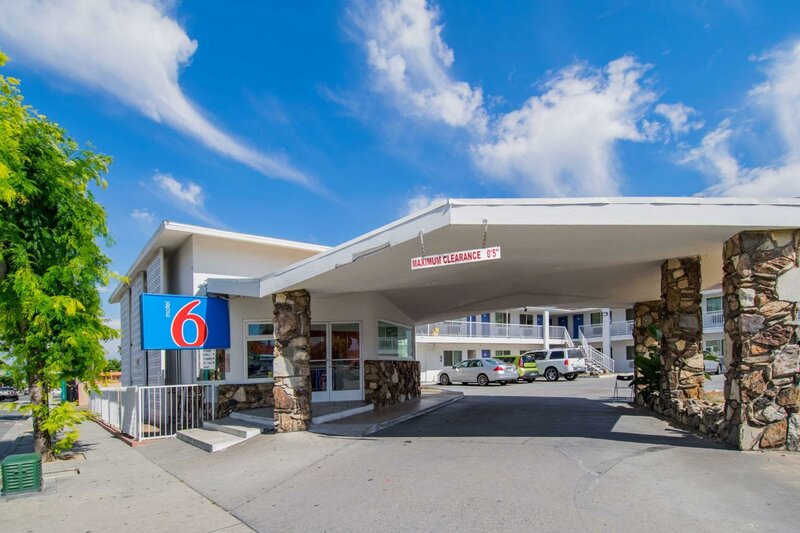 Гостиница Motel 6 San Bernardino, Ca - Downtown в Сан-Бернардино