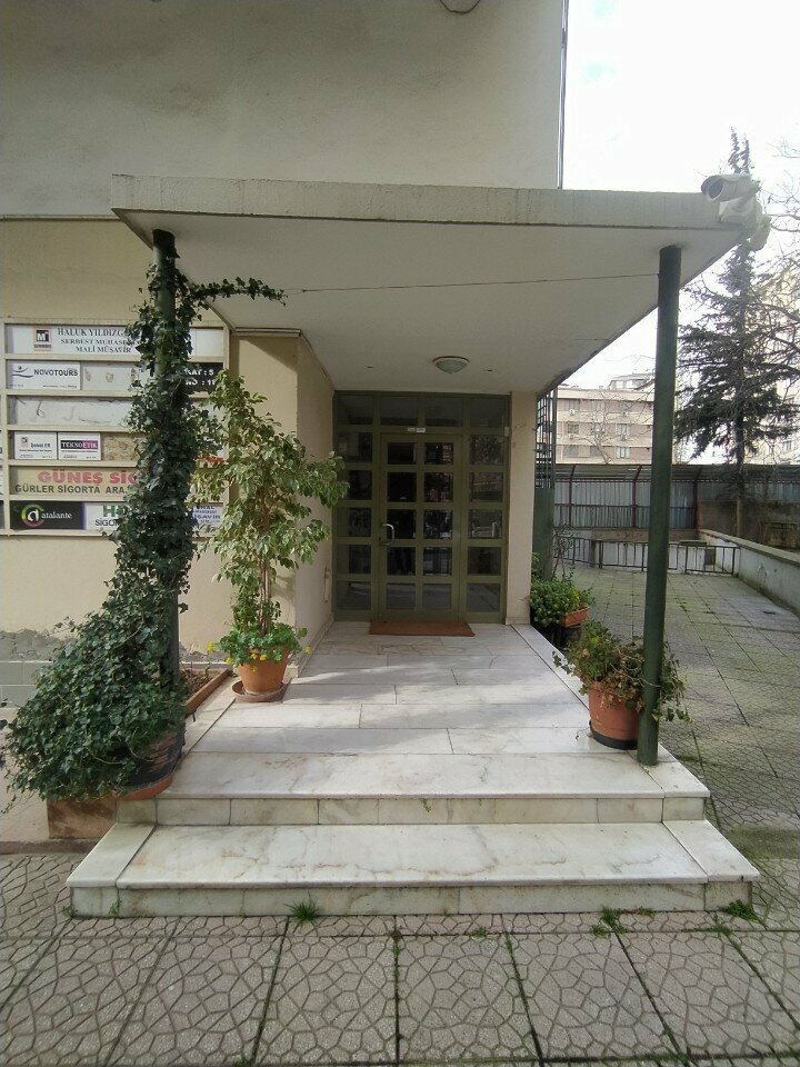 Insurance broker Allianz Insurance, Istanbul, photo