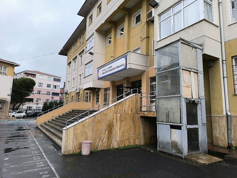 School Gungoren İmam Hatip Secondary school, Istanbul, photo