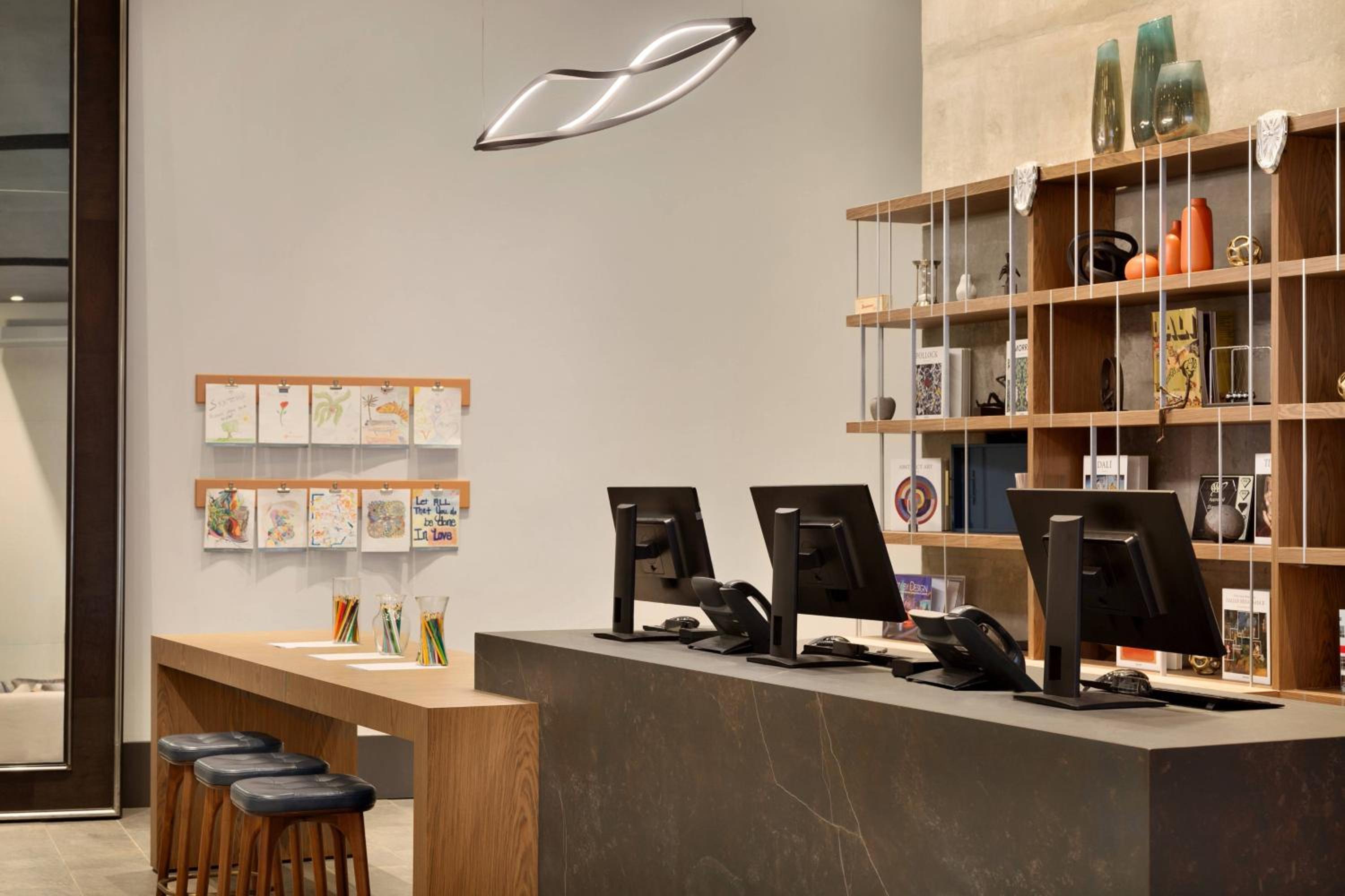 Фото Twelve Downtown, Autograph Collection