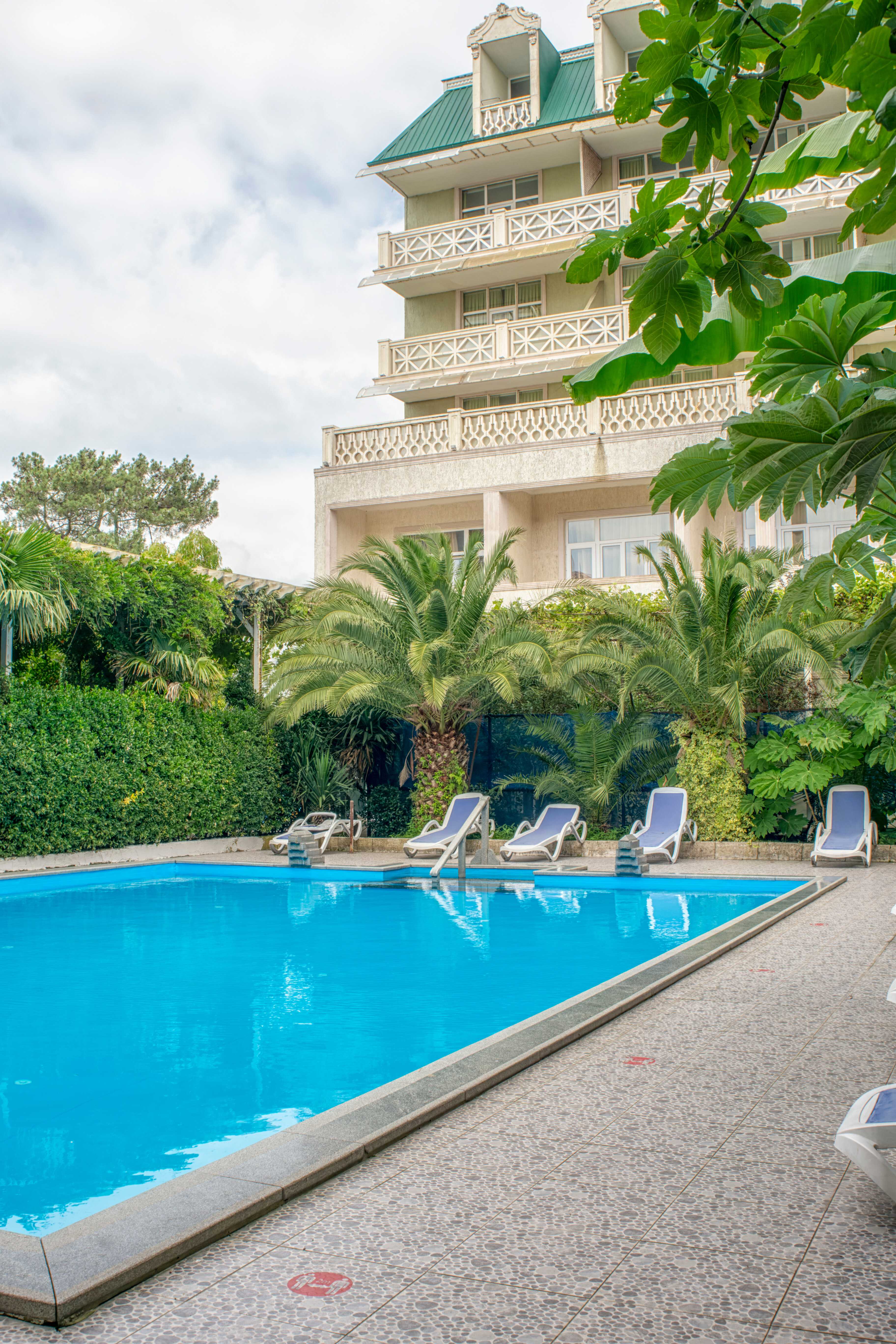 Фото отеля 1