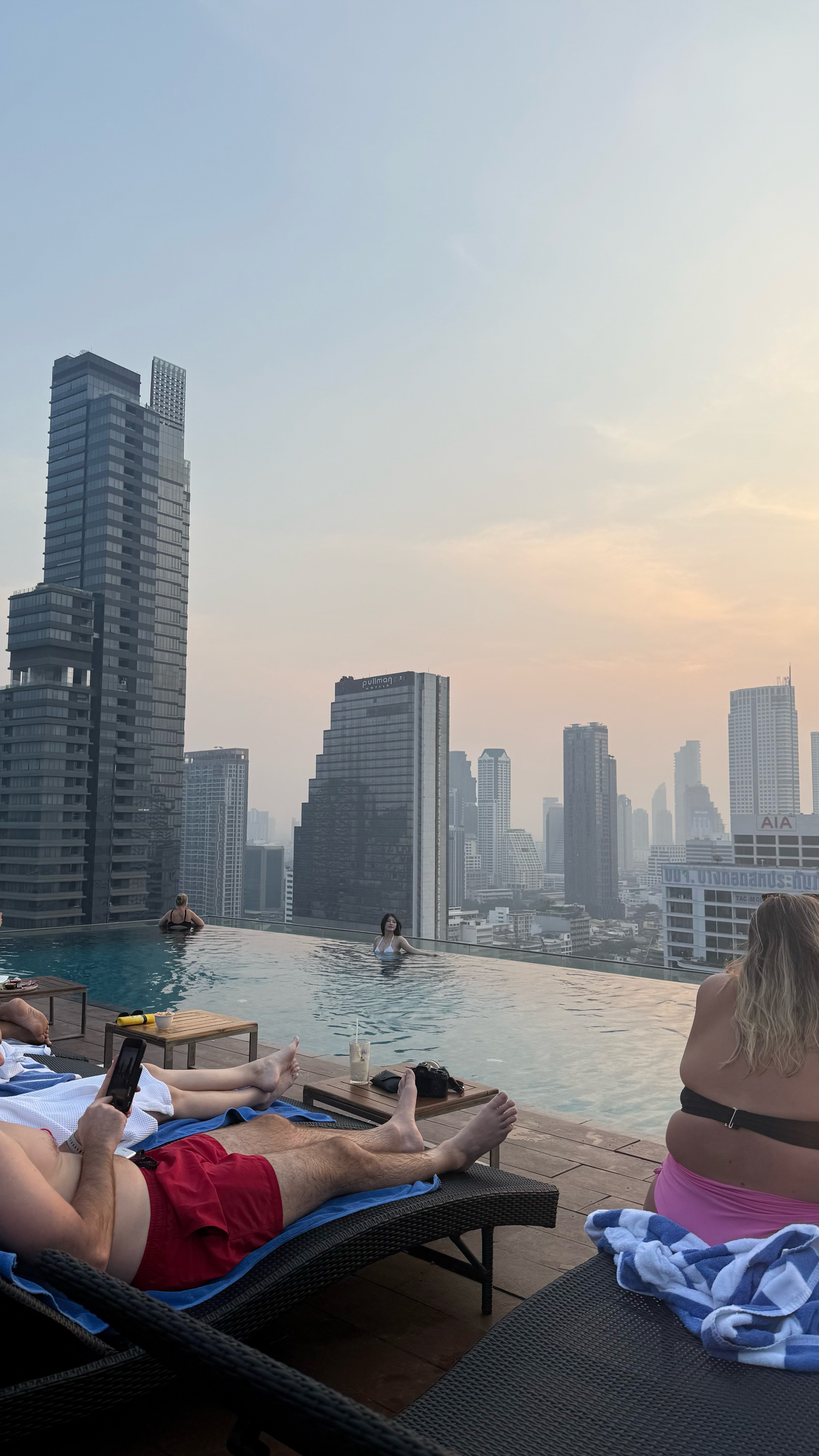 Фото Amara Bangkok Hotel