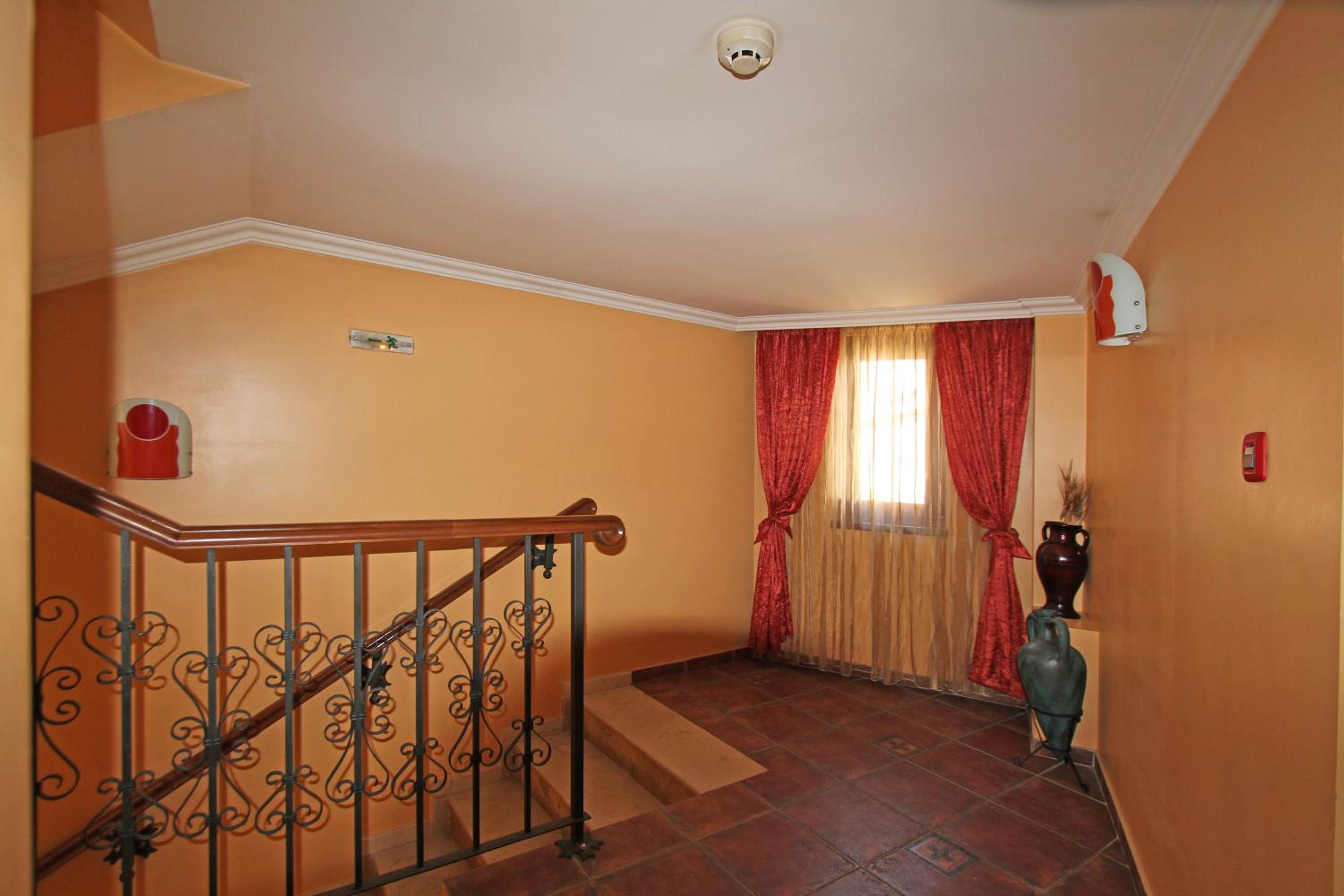 Фото Family Hotel Silvestar