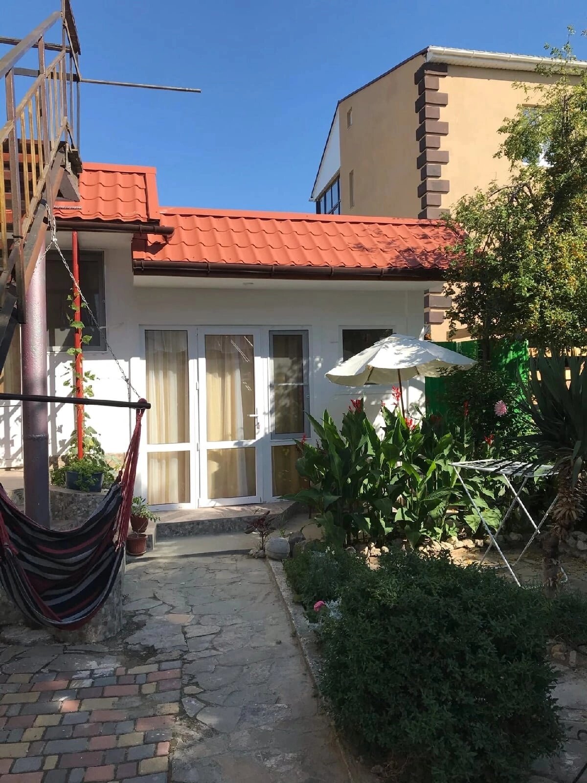 Фото Южный дворик