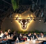 The Bull (Lenina Avenue, 17) ، مطعم