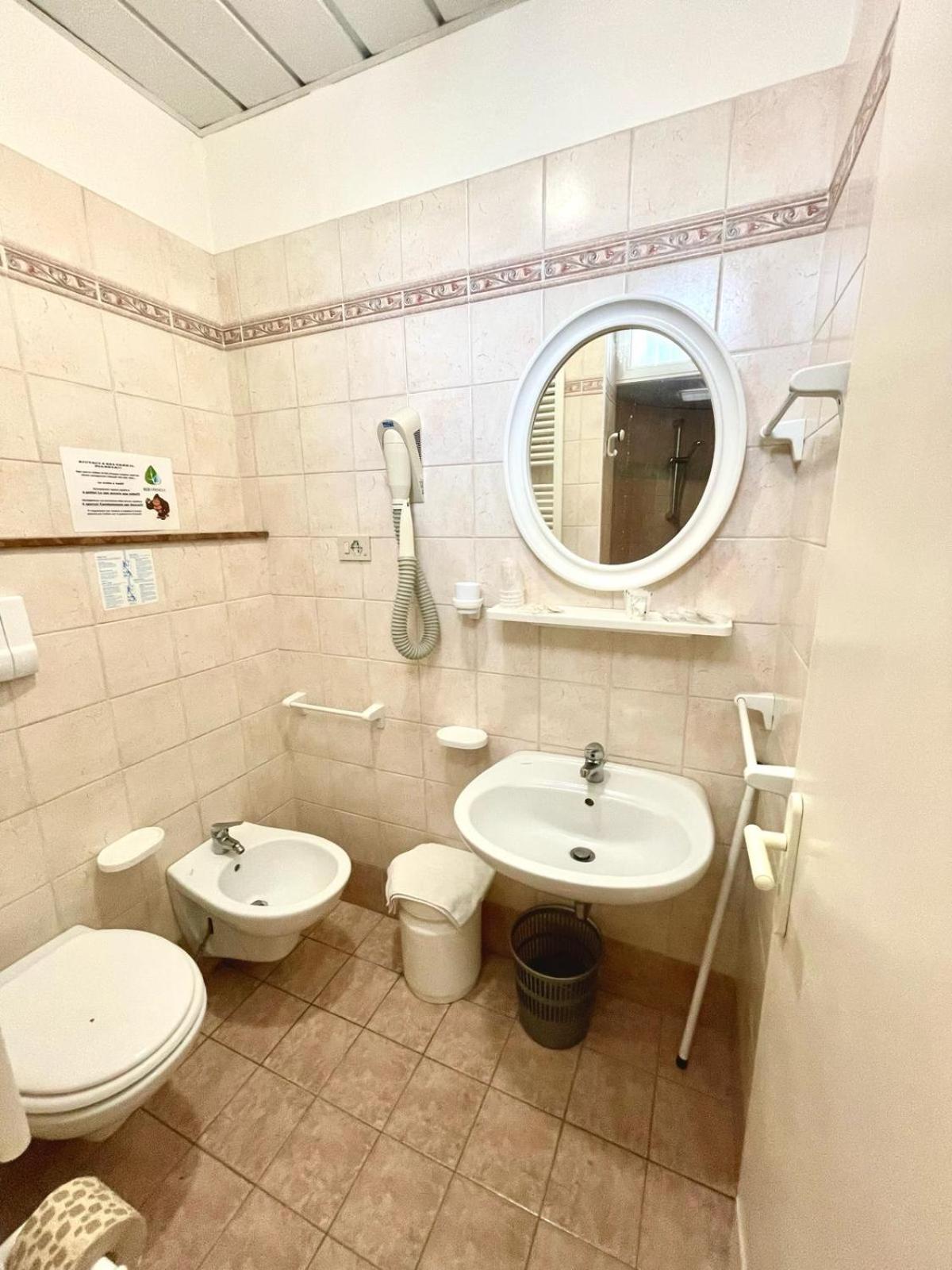 Фото Hotel Crystal